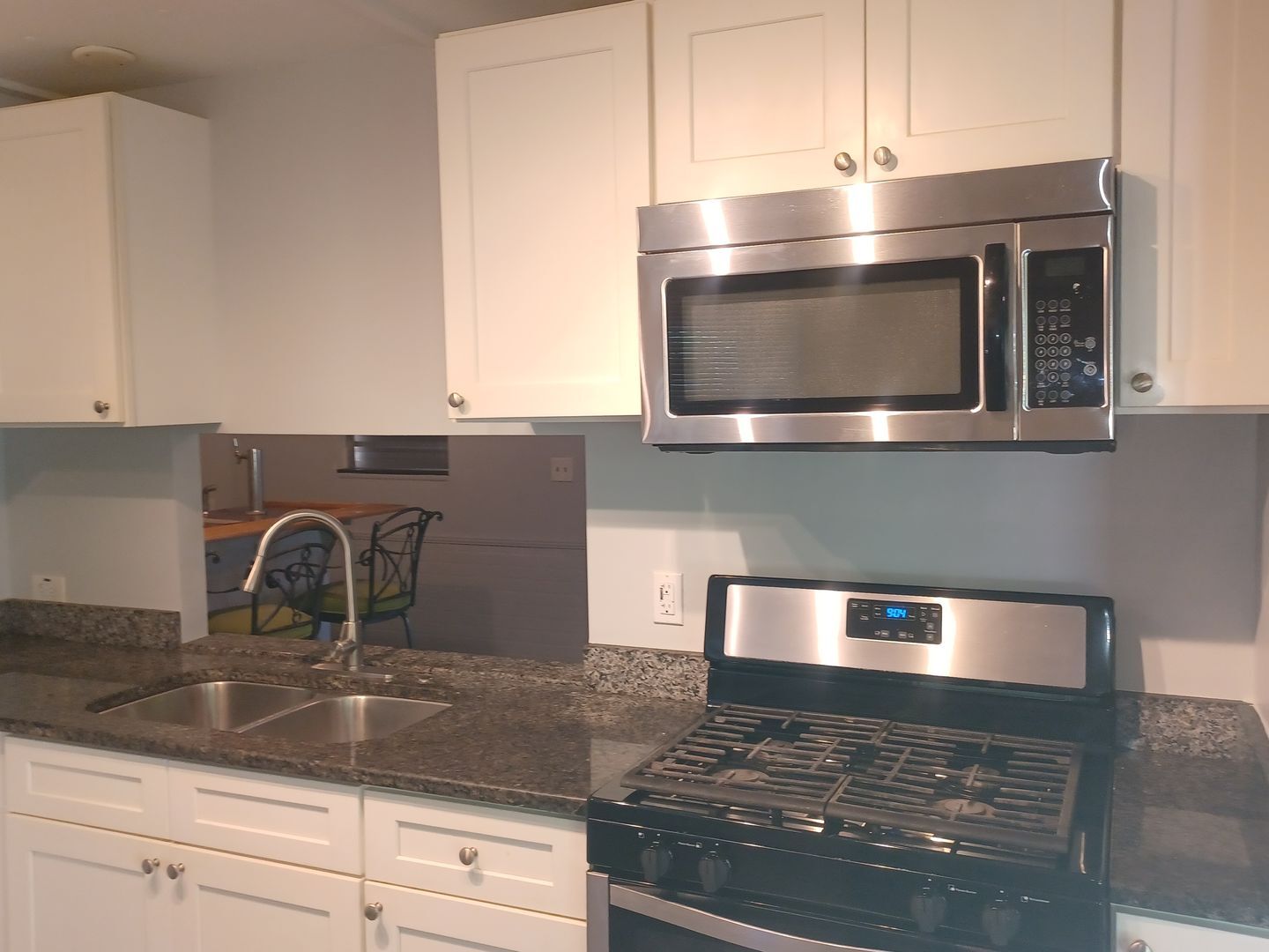 Building Photo - COMING EARLY JUNE: ISLAND LIVING IN BOKEELIA: 1 BD / 1.5 BR Front Screened Lanai