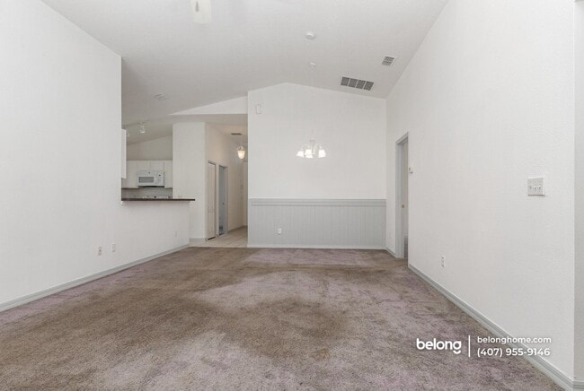 Building Photo - 923 Sandy Ridge Dr