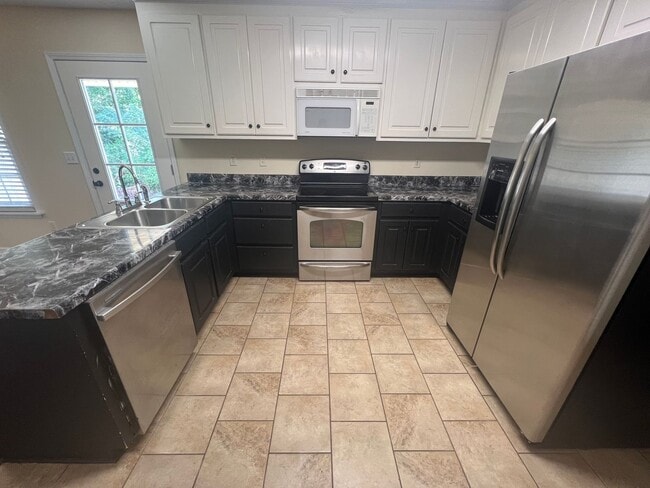 Building Photo - 14163 River Point Cir
