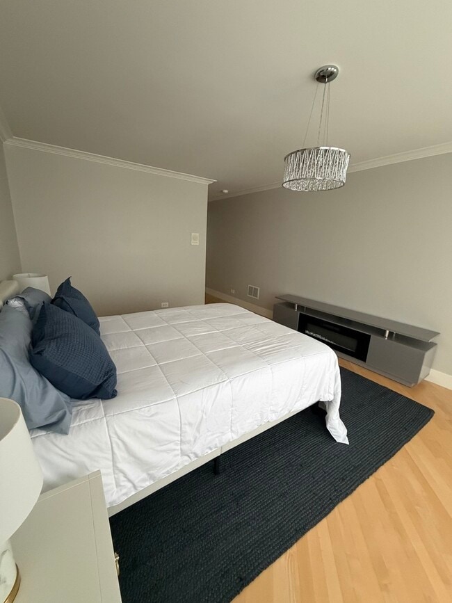 Building Photo - 525 Senon Dr