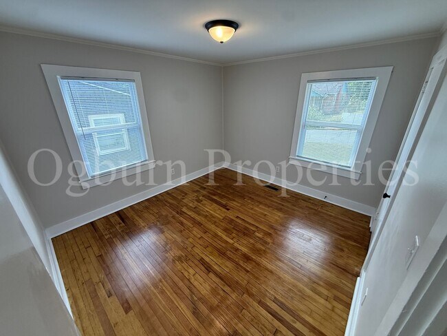 Building Photo - 1451 Emerald St