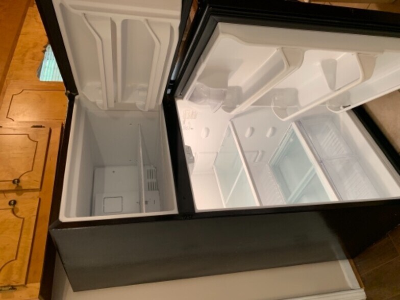 Building Photo - 420 Oscar St