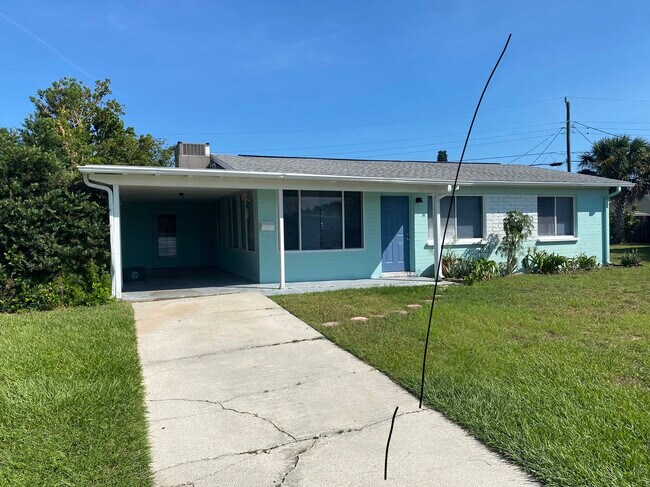 Primary Photo - 38 Tropical Dr