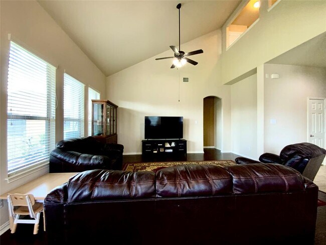 Building Photo - 2454 Santa Barbara Loop