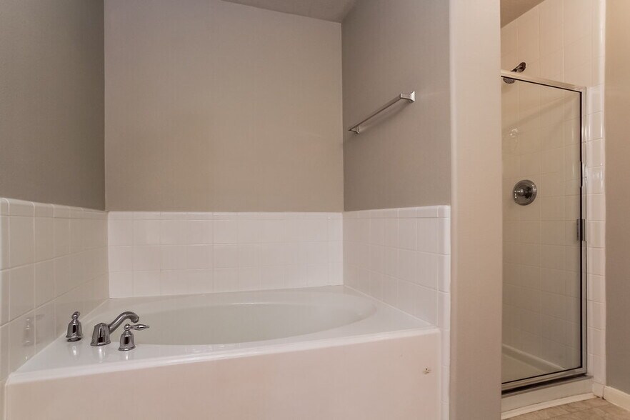 Building Photo - 18419 Atascocita Meadows Dr