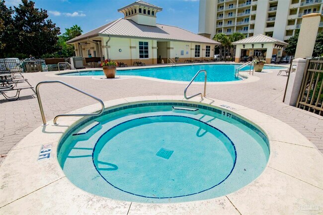 Building Photo - 616 Lost Key Dr