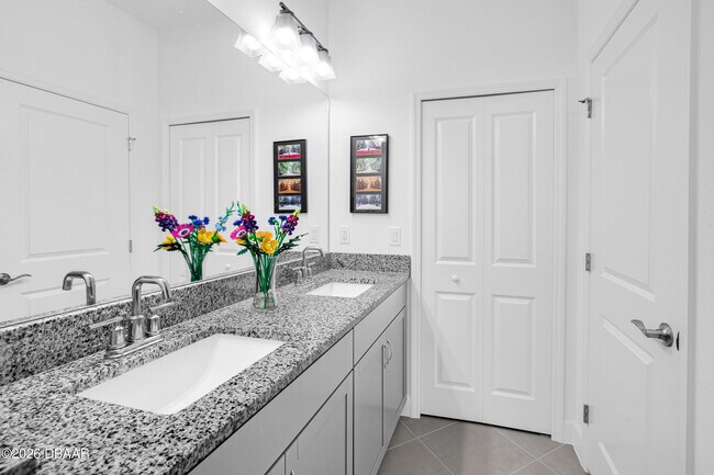 Building Photo - 568 Daiquiri Pl