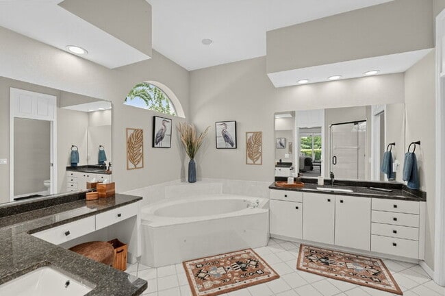 Building Photo - Winter season on the Boca Royale golf course, furnished pool home with club membership