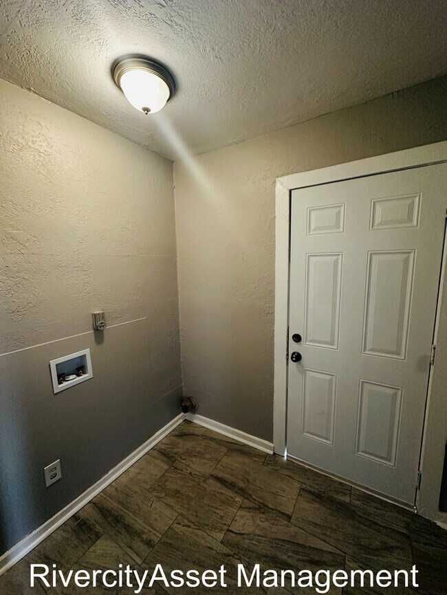 Building Photo - Cute Home In Frayser, SEction 8 Welcomed !!!!!!