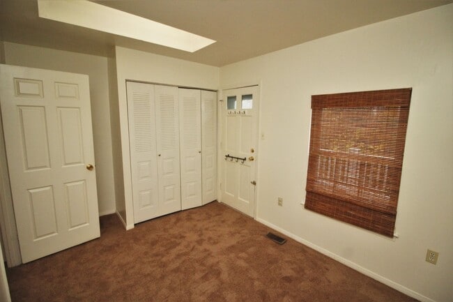 Building Photo - Beautiful 2bd/2ba Historic Butcher's Hill w/ CAC and W/D! --Available 7/15!