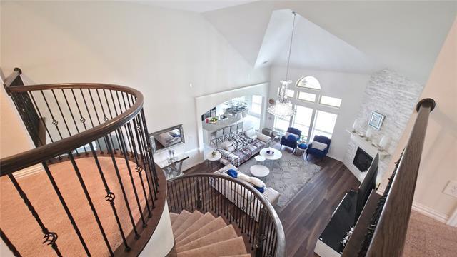 Building Photo - 358 Llano Dr