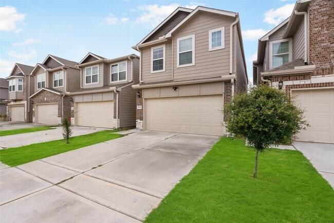 Building Photo - 17137 Wilthorne Colony Ct