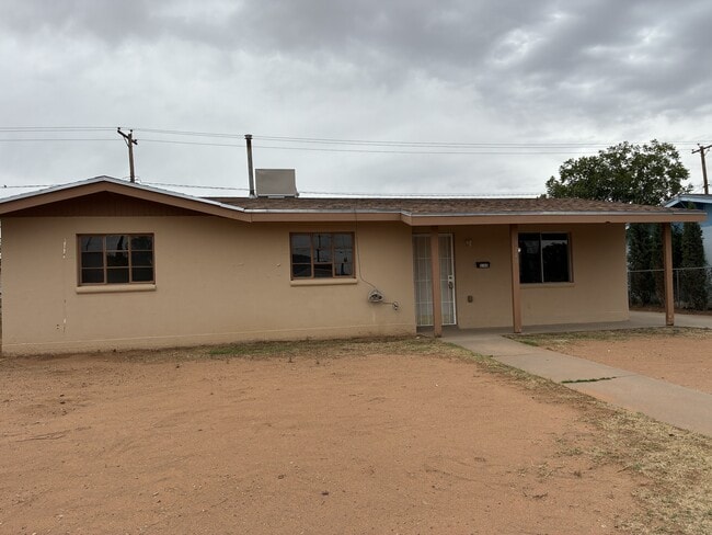 Building Photo - 5140 Tropicana Ave