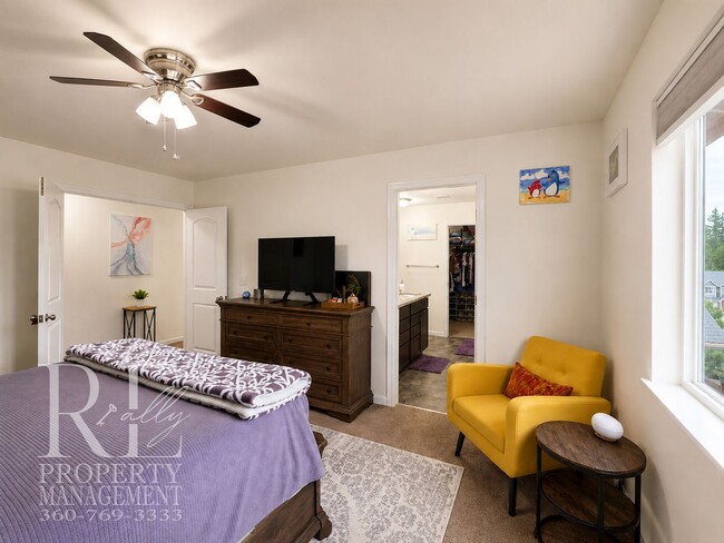 Building Photo - Spacious 3-Story Home with Flexible Living Space, Heat Pump & Private Deck Retreat