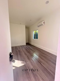 Building Photo - $500 Move-In Special! | Private Studio Home in Lake Balboa