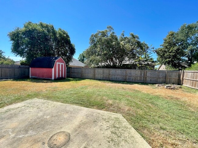 Building Photo - 5275 Timberline Ln