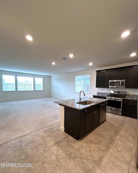 Building Photo - 6231 Bucking Horse Dr