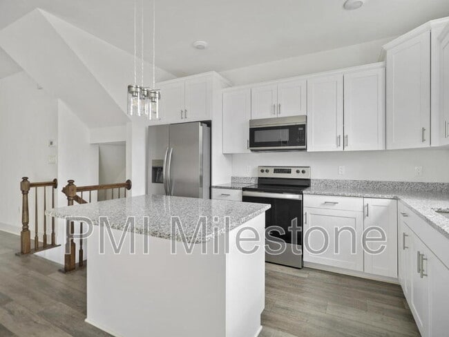 Building Photo - 11089 Gopher Dr N