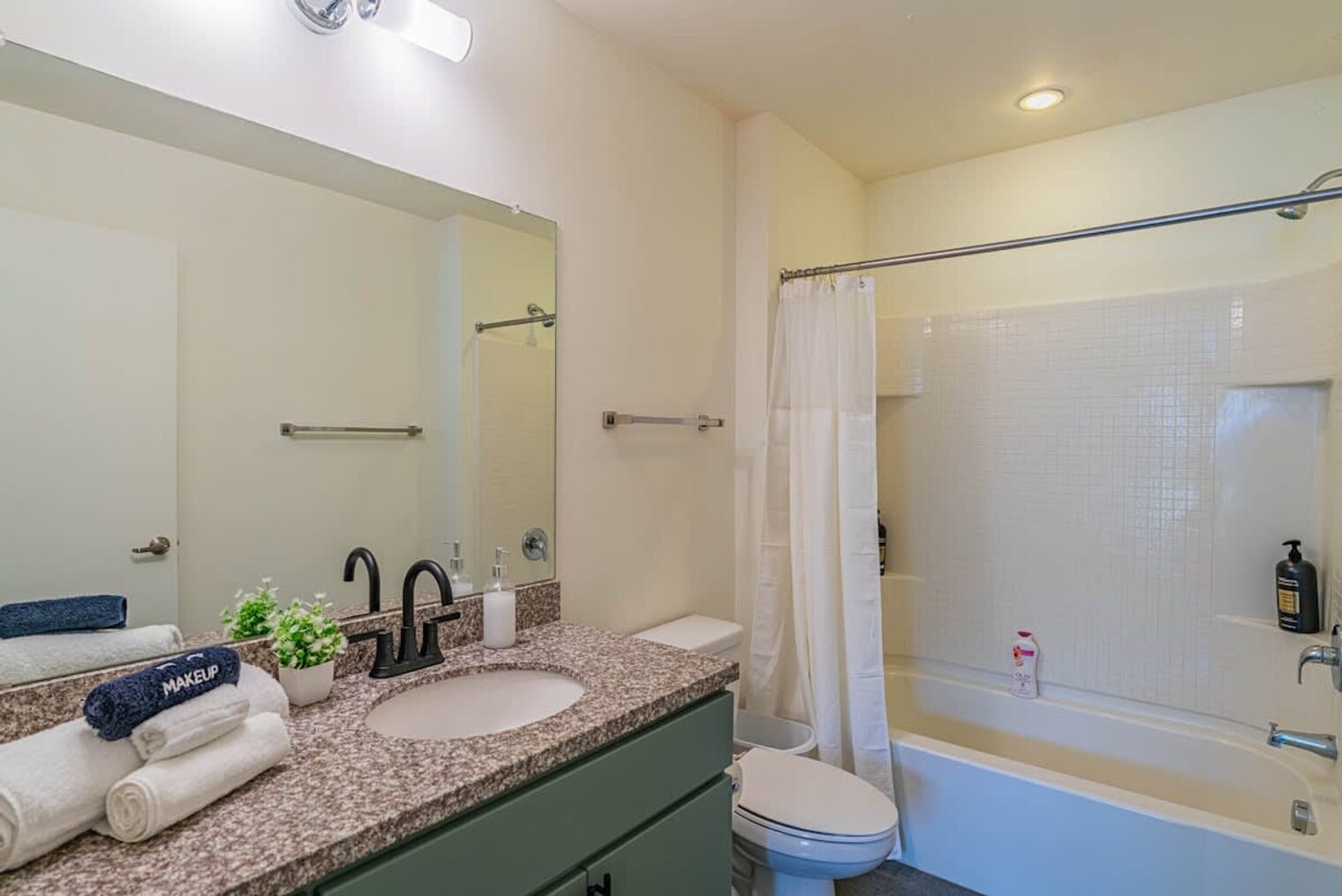 Building Photo - 333 E Roosevelt St