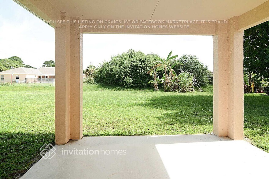 Building Photo - 509 SW Lucero Dr