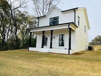 Building Photo - 213 Virginia Ave