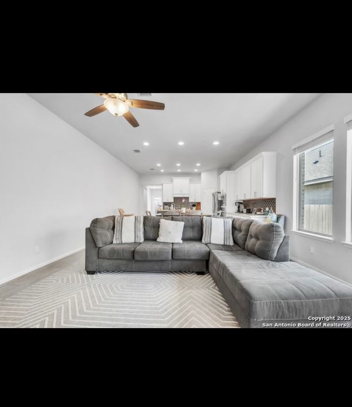 Building Photo - 13238 Fantine Flds