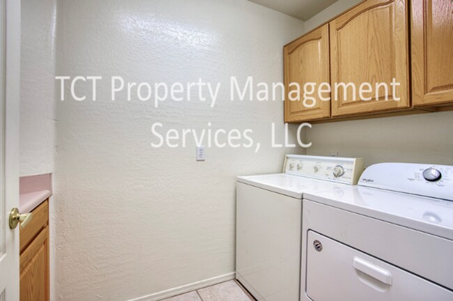 Building Photo - Spacious Four Bedroom Home in Scottsdale