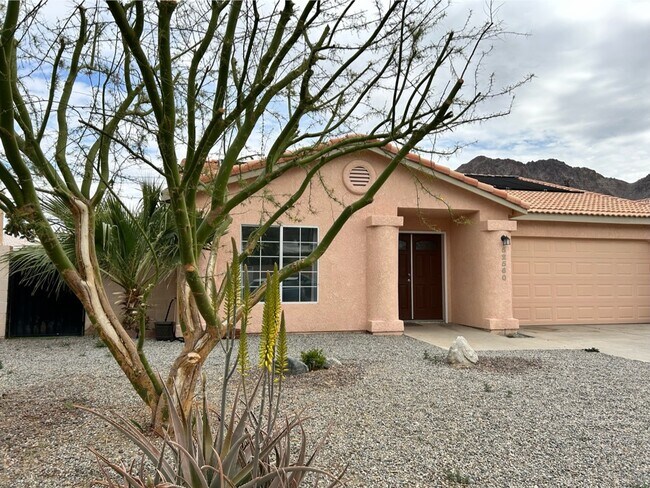 Building Photo - 52560 Avenida Navarro