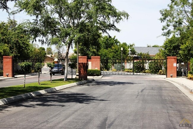 Building Photo - Seven Oaks at Grand Island Home