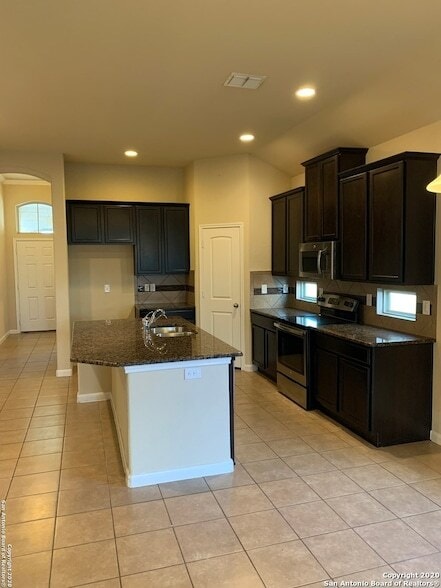 Building Photo - 8418 Meadow Plains