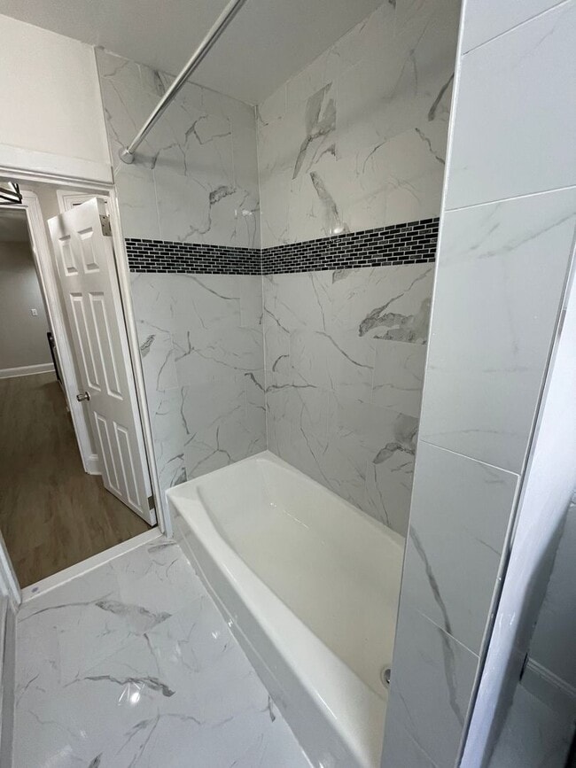 Building Photo - Beautiful 4 Bedroom, 1.5 Bath in Pottstown