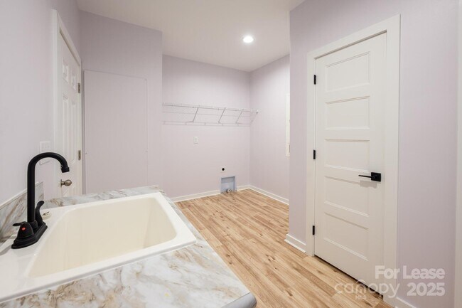 Building Photo - 7039 Executive Cir