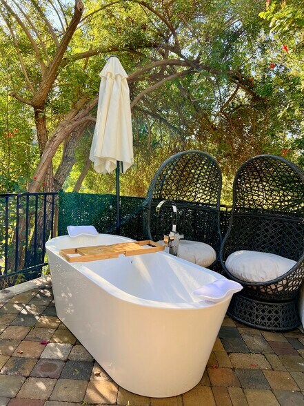 Building Photo - 13552 Rand Dr