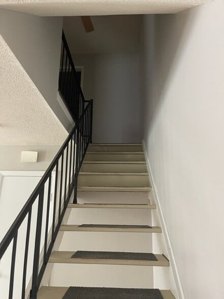 Building Photo - 6536 Lupine Terrace