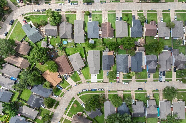 Building Photo - 17807 Glenwolf Dr