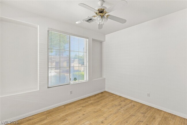 Building Photo - 10521 Angel Dreams Ave