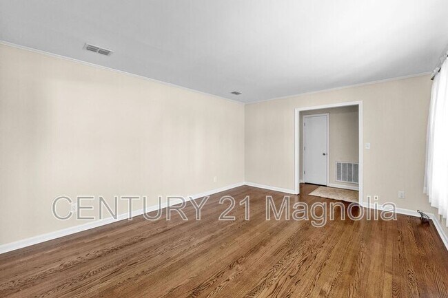 Building Photo - 311 Gardners Mill Ct