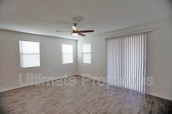 Building Photo - 12624 W Nogales Dr