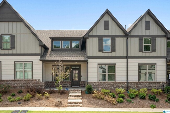 Primary Photo - 3445 Feldspar Cir
