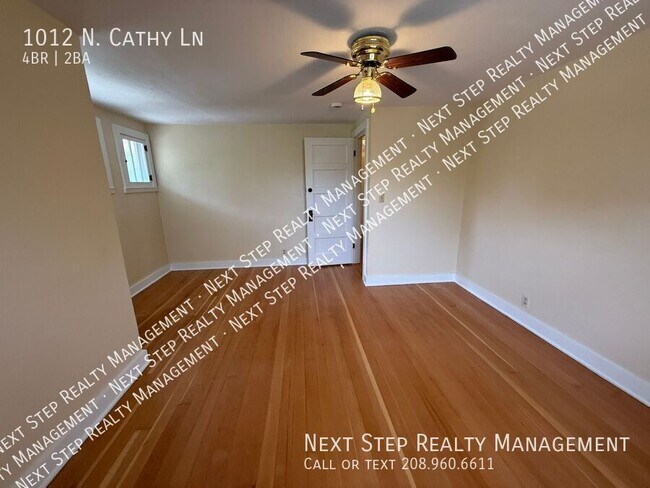 Building Photo - 1012 N Cathy Ln