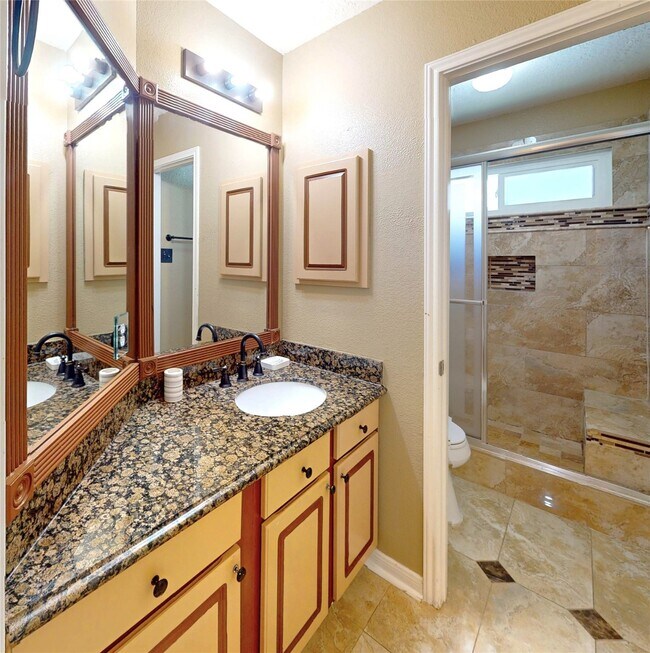 Building Photo - 4834 Zachary Ln