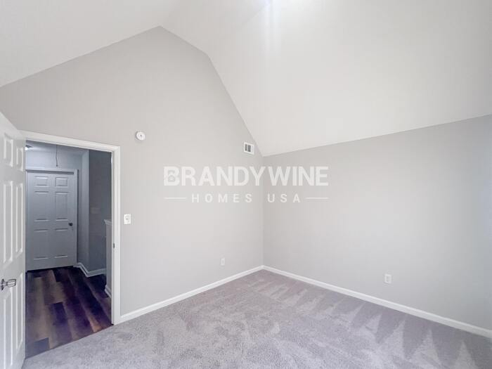 Building Photo - 7170 Ravenwood Ln