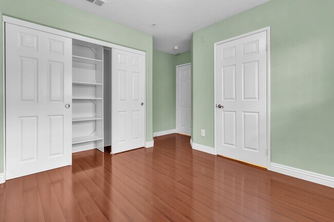 Building Photo - 26090 Stonehaven Dr