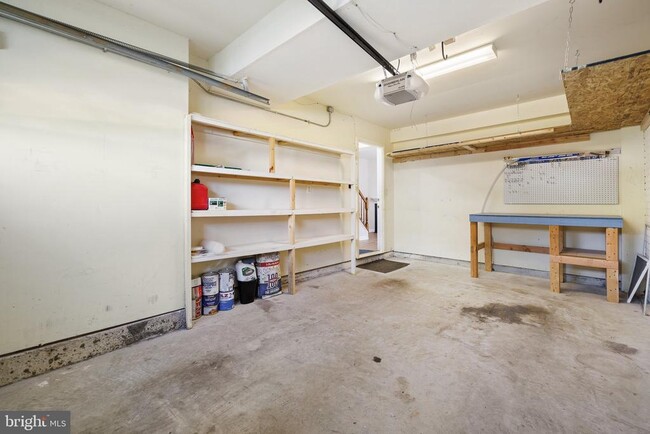 Building Photo - 8220 Ramseur Pl