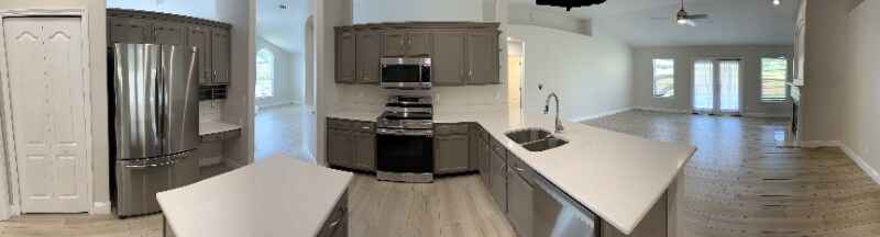 Building Photo - 12784 Chets Creek Dr N