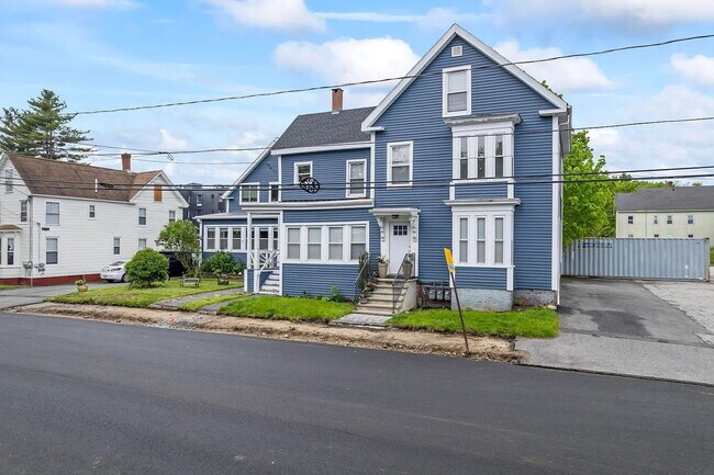 Building Photo - Spacious 2-Bedroom + Bonus Room in the Heart of Westbrook – $2,400/Month