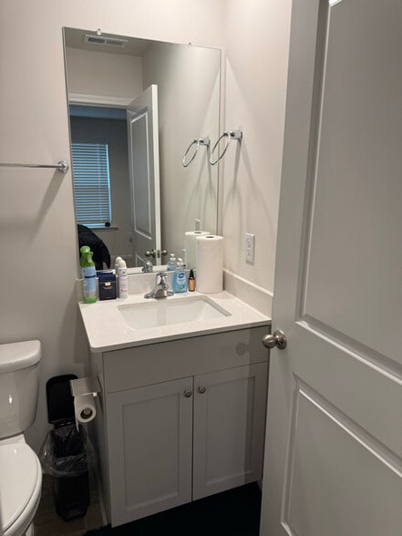 Building Photo - 8655 Brixton Shay Dr