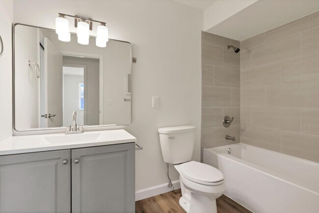 Building Photo - 3080 Pine Valley Rd