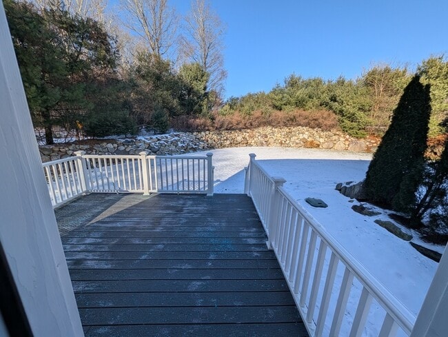 Building Photo - 227-229-229 River Rd