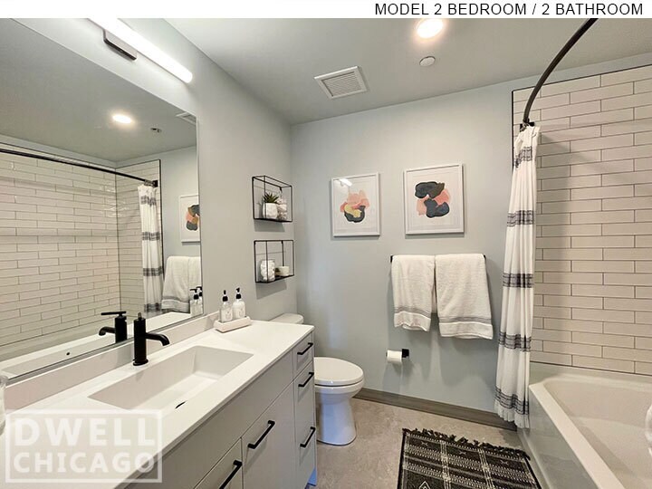 Building Photo - 2145 N Elston Ave